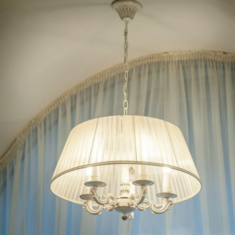 Żarówka LED V-TAC 4,5W E27 Świeczka VT-1821 6500K 470lm Żarówka LED V-TAC 4,5W E27 Świeczka VT-1821 6500K 470lm