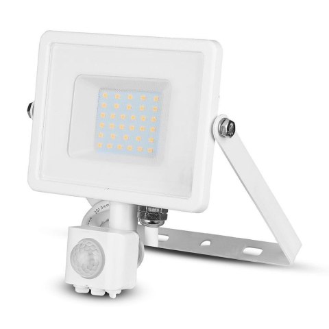 Projektor LED V-TAC 30W SAMSUNG CHIP czujnik ruchu funkcja cut-OFF biały VT-30-S-W 4000K 2400lm 5 lat Gwarancji Projektor LED V-TAC 30W SAMSUNG CHIP czujnik ruchu funkcja cut-OFF biały VT-30-S-W 4000K 2400lm 5 lat Gwarancji