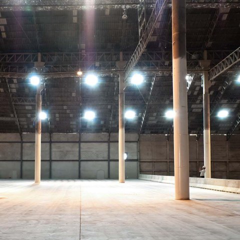 Oprawa LED high bay V-TAC 200W 110st 120Lm/W IP65 VT-92200 4000K 20400lm 2 lata Gwarancji Oprawa LED high bay V-TAC 200W 110st 120Lm/W IP65 VT-92200 4000K 20400lm 2 lata Gwarancji