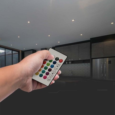 Żarówka LED V-TAC 4,8W GU10 pilot VT-2244-N-1 RGB+3000K 420lm 2 lata Gwarancji Żarówka LED V-TAC 4,8W GU10 pilot VT-2244-N-1 RGB+3000K 420lm 2 lata Gwarancji